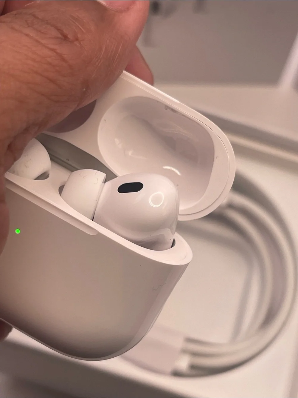Apple wireless earbuds